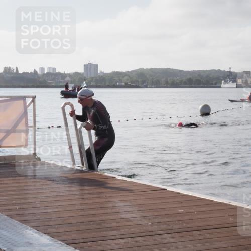 17.08.2025 - KN Förde Triathlon 2025 KatJ http://msf.ph/oto/8576202 17.08.2025 09:12:17 Schwimmen 127, 127 meine-sportfotos.de
