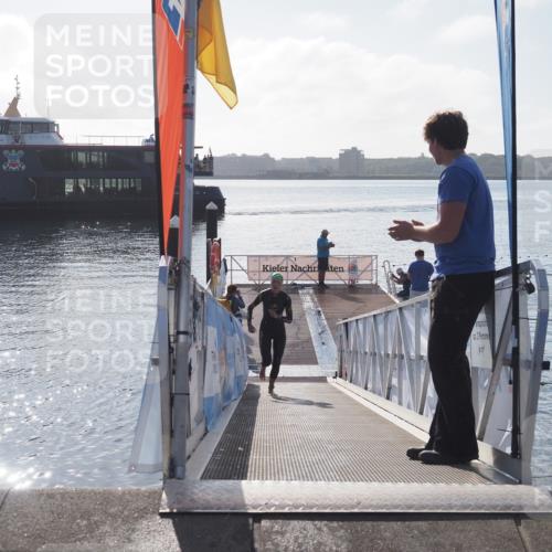 17.08.2025 - KN Förde Triathlon 2025 MichiJ http://msf.ph/oto/8576204 17.08.2025 09:09:55 Schwimmen 108, 108, 110 meine-sportfotos.de