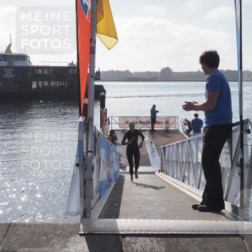 17.08.2025 - KN Förde Triathlon 2025 MichiJ http://msf.ph/oto/8576210 17.08.2025 09:09:55 Schwimmen 108, 108, 110 meine-sportfotos.de