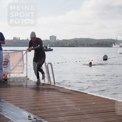 17.08.2025 - KN Förde Triathlon 2025 KatJ http://msf.ph/oto/8576211 17.08.2025 09:12:18 Schwimmen 127, 127 meine-sportfotos.de