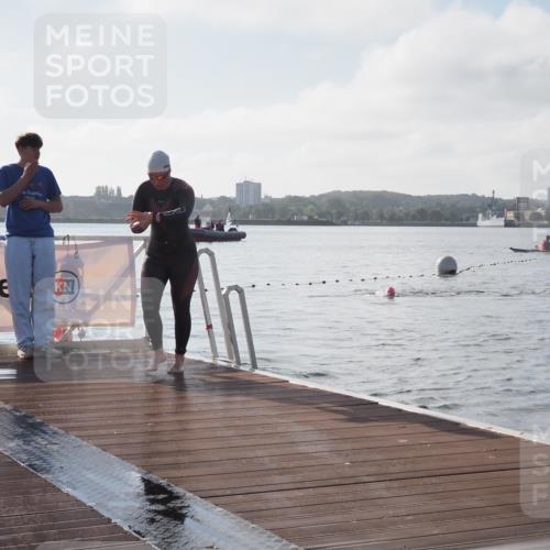 17.08.2025 - KN Förde Triathlon 2025 KatJ http://msf.ph/oto/8576213 17.08.2025 09:12:19 Schwimmen 127, 127 meine-sportfotos.de