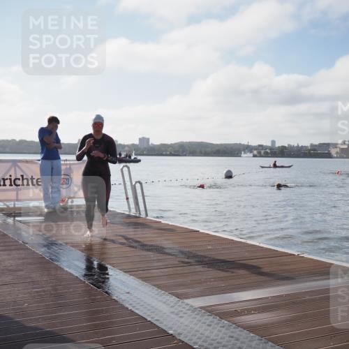 17.08.2025 - KN Förde Triathlon 2025 KatJ http://msf.ph/oto/8576219 17.08.2025 09:12:20 Schwimmen 127, 127 meine-sportfotos.de