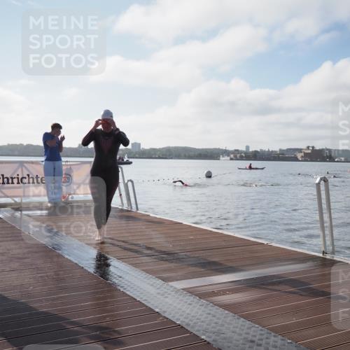 17.08.2025 - KN Förde Triathlon 2025 KatJ http://msf.ph/oto/8576224 17.08.2025 09:12:20 Schwimmen 127, 127 meine-sportfotos.de
