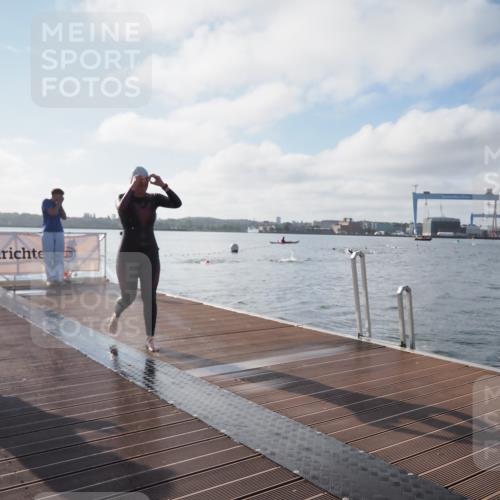 17.08.2025 - KN Förde Triathlon 2025 KatJ http://msf.ph/oto/8576232 17.08.2025 09:12:21 Schwimmen 127, 127 meine-sportfotos.de