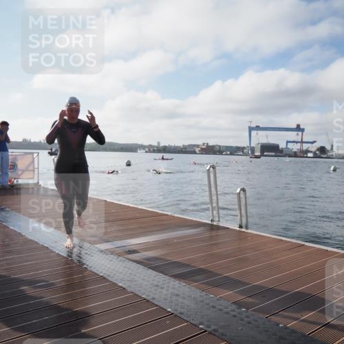 17.08.2025 - KN Förde Triathlon 2025 KatJ http://msf.ph/oto/8576237 17.08.2025 09:12:21 Schwimmen 127, 127 meine-sportfotos.de