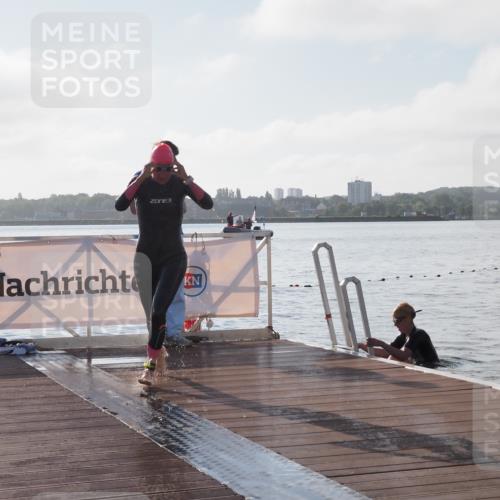 17.08.2025 - KN Förde Triathlon 2025 KatJ http://msf.ph/oto/8576276 17.08.2025 09:12:41 Schwimmen 136, 142, 136, 142 meine-sportfotos.de