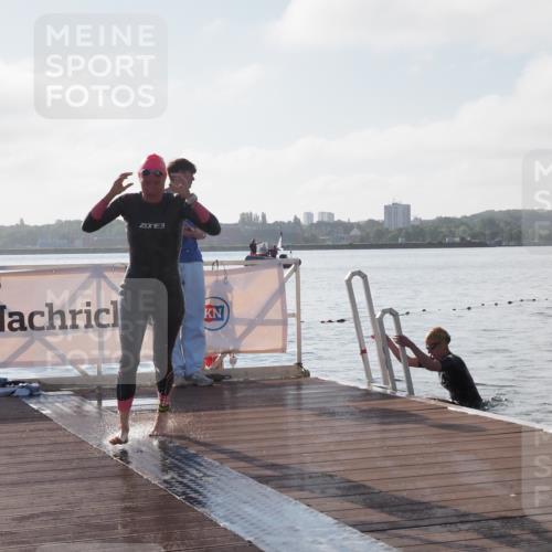 17.08.2025 - KN Förde Triathlon 2025 KatJ http://msf.ph/oto/8576280 17.08.2025 09:12:42 Schwimmen 136, 142, 136, 142 meine-sportfotos.de