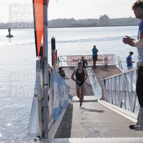 17.08.2025 - KN Förde Triathlon 2025 MichiJ http://msf.ph/oto/8576306 17.08.2025 09:10:12 Schwimmen 102, 110, 102, 109, 119, 120 meine-sportfotos.de