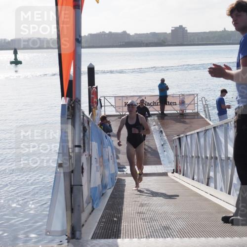 17.08.2025 - KN Förde Triathlon 2025 MichiJ http://msf.ph/oto/8576312 17.08.2025 09:10:12 Schwimmen 102, 110, 102, 109, 119, 120 meine-sportfotos.de