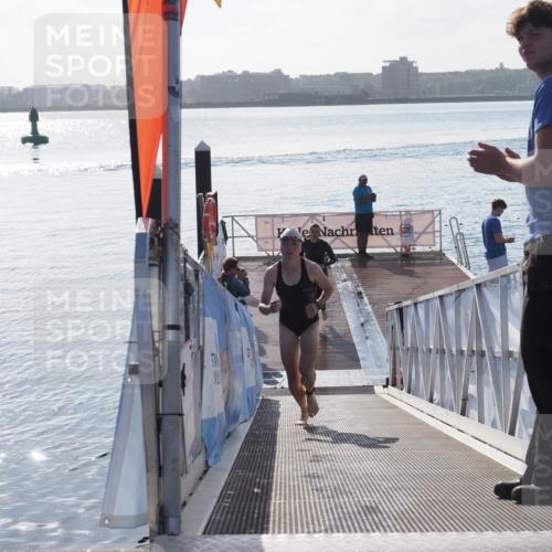 17.08.2025 - KN Förde Triathlon 2025 MichiJ http://msf.ph/oto/8576315 17.08.2025 09:10:12 Schwimmen 102, 110, 102, 109, 119, 120 meine-sportfotos.de