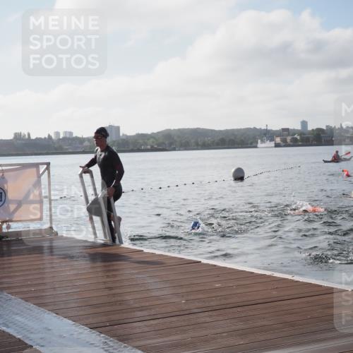 17.08.2025 - KN Förde Triathlon 2025 KatJ http://msf.ph/oto/8576316 17.08.2025 09:13:02 Schwimmen 126, 126 meine-sportfotos.de