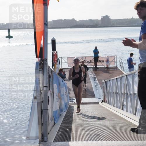 17.08.2025 - KN Förde Triathlon 2025 MichiJ http://msf.ph/oto/8576317 17.08.2025 09:10:12 Schwimmen 102, 110, 102, 109, 119, 120 meine-sportfotos.de