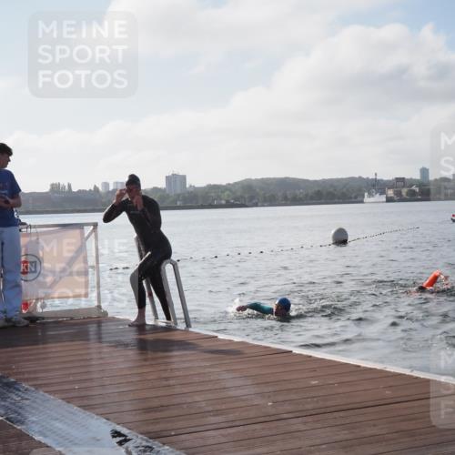 17.08.2025 - KN Förde Triathlon 2025 KatJ http://msf.ph/oto/8576318 17.08.2025 09:13:02 Schwimmen 126, 126 meine-sportfotos.de