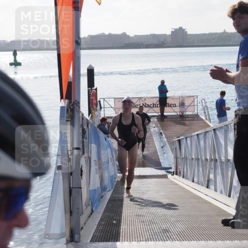 17.08.2025 - KN Förde Triathlon 2025 MichiJ http://msf.ph/oto/8576321 17.08.2025 09:10:12 Schwimmen 102, 110, 102, 109, 119, 120 meine-sportfotos.de
