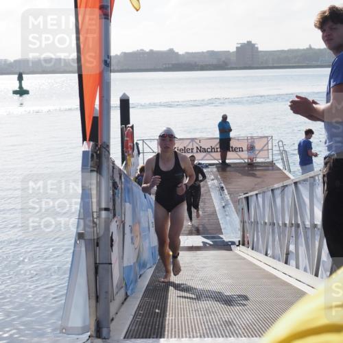 17.08.2025 - KN Förde Triathlon 2025 MichiJ http://msf.ph/oto/8576327 17.08.2025 09:10:13 Schwimmen 102, 110, 102, 109, 114, 119, 120 meine-sportfotos.de