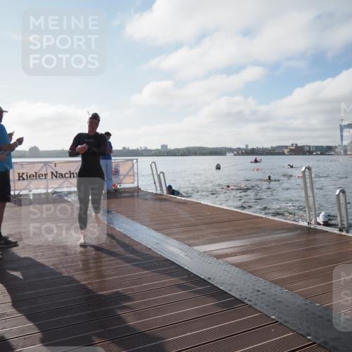 17.08.2025 - KN Förde Triathlon 2025 KatJ http://msf.ph/oto/8576345 17.08.2025 09:13:05 Schwimmen 122, 126, 130, 126 meine-sportfotos.de