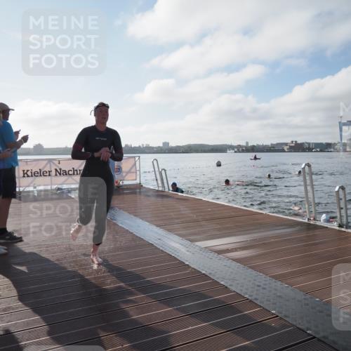 17.08.2025 - KN Förde Triathlon 2025 KatJ http://msf.ph/oto/8576351 17.08.2025 09:13:06 Schwimmen 122, 126, 130, 122, 126 meine-sportfotos.de
