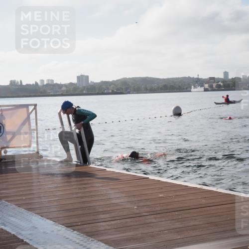 17.08.2025 - KN Förde Triathlon 2025 KatJ http://msf.ph/oto/8576360 17.08.2025 09:13:09 Schwimmen 122, 126, 130, 122, 126, 130 meine-sportfotos.de