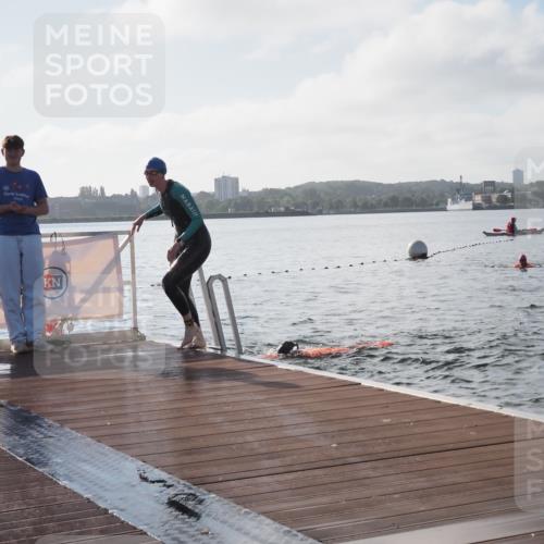 17.08.2025 - KN Förde Triathlon 2025 KatJ http://msf.ph/oto/8576365 17.08.2025 09:13:10 Schwimmen 122, 126, 130, 122, 126, 130 meine-sportfotos.de