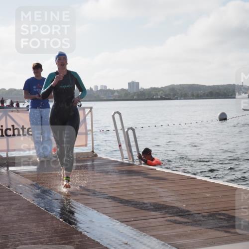 17.08.2025 - KN Förde Triathlon 2025 KatJ http://msf.ph/oto/8576382 17.08.2025 09:13:12 Schwimmen 122, 126, 130, 122, 126, 130 meine-sportfotos.de