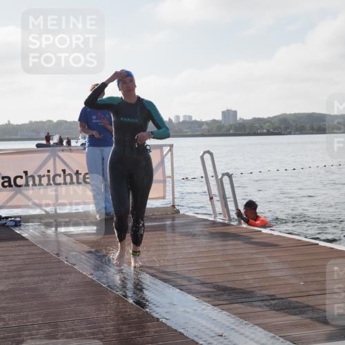 17.08.2025 - KN Förde Triathlon 2025 KatJ http://msf.ph/oto/8576386 17.08.2025 09:13:12 Schwimmen 122, 126, 130, 122, 126, 130 meine-sportfotos.de
