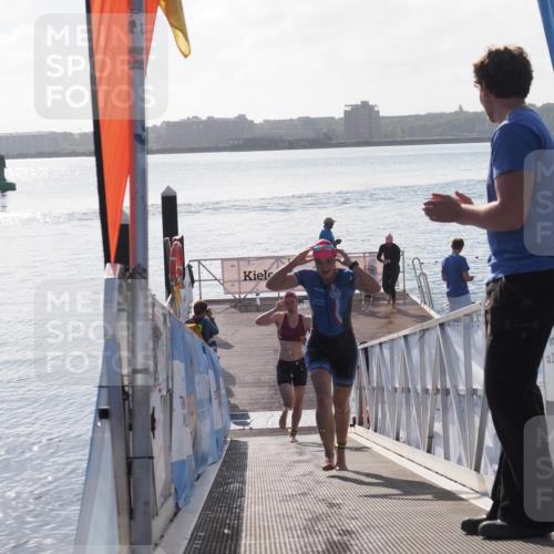 17.08.2025 - KN Förde Triathlon 2025 MichiJ http://msf.ph/oto/8576387 17.08.2025 09:10:22 Schwimmen 102, 109, 119, 120, 105, 109, 114, 119, 253 meine-sportfotos.de
