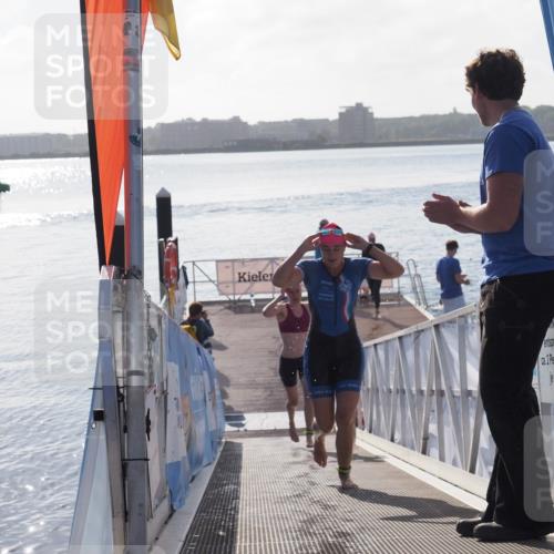 17.08.2025 - KN Förde Triathlon 2025 MichiJ http://msf.ph/oto/8576396 17.08.2025 09:10:22 Schwimmen 102, 109, 119, 120, 105, 109, 114, 119, 253 meine-sportfotos.de