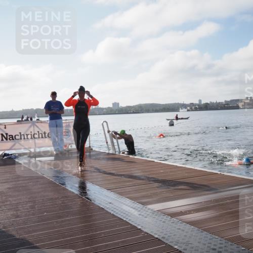 17.08.2025 - KN Förde Triathlon 2025 KatJ http://msf.ph/oto/8576412 17.08.2025 09:13:20 Schwimmen 122, 130, 135, 148, 198, 122, 130, 135, 198 meine-sportfotos.de