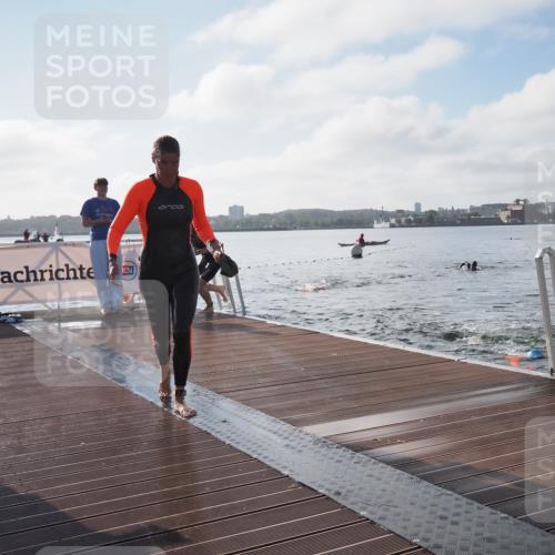 17.08.2025 - KN Förde Triathlon 2025 KatJ http://msf.ph/oto/8576426 17.08.2025 09:13:22 Schwimmen 130, 135, 148, 198, 122, 130, 135, 198 meine-sportfotos.de