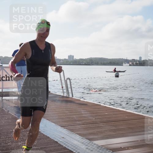 17.08.2025 - KN Förde Triathlon 2025 KatJ http://msf.ph/oto/8576443 17.08.2025 09:13:25 Schwimmen 135, 148, 198, 122, 130, 135, 148, 198 meine-sportfotos.de