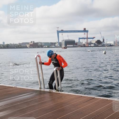 17.08.2025 - KN Förde Triathlon 2025 KatJ http://msf.ph/oto/8576450 17.08.2025 09:13:29 Schwimmen 135, 138, 148, 198, 135, 148, 198 meine-sportfotos.de
