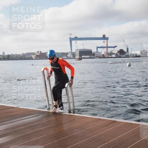 17.08.2025 - KN Förde Triathlon 2025 KatJ http://msf.ph/oto/8576458 17.08.2025 09:13:29 Schwimmen 135, 138, 148, 198, 135, 148, 198 meine-sportfotos.de