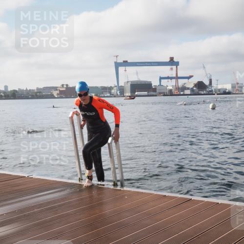 17.08.2025 - KN Förde Triathlon 2025 KatJ http://msf.ph/oto/8576460 17.08.2025 09:13:29 Schwimmen 135, 138, 148, 198, 135, 148, 198 meine-sportfotos.de