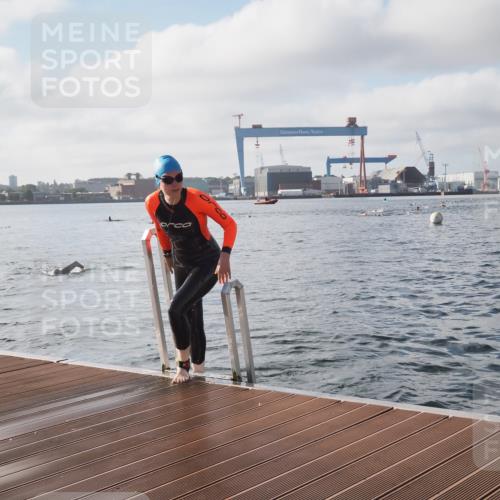 17.08.2025 - KN Förde Triathlon 2025 KatJ http://msf.ph/oto/8576461 17.08.2025 09:13:29 Schwimmen 135, 138, 148, 198, 135, 148, 198 meine-sportfotos.de