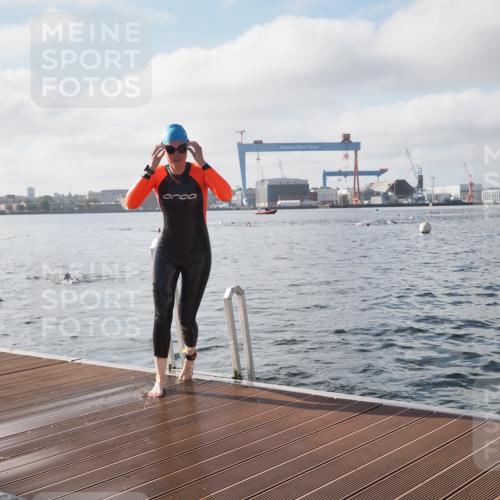 17.08.2025 - KN Förde Triathlon 2025 KatJ http://msf.ph/oto/8576469 17.08.2025 09:13:30 Schwimmen 135, 138, 148, 198, 135, 148, 198 meine-sportfotos.de