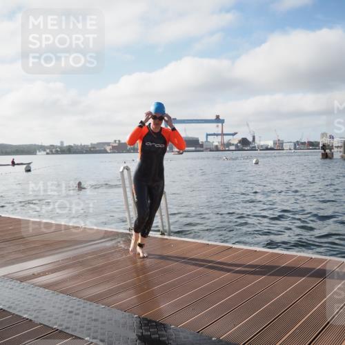 17.08.2025 - KN Förde Triathlon 2025 KatJ http://msf.ph/oto/8576475 17.08.2025 09:13:30 Schwimmen 135, 138, 148, 198, 135, 148, 198 meine-sportfotos.de