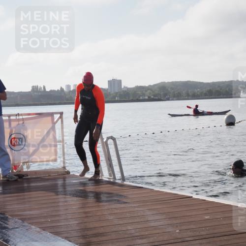 17.08.2025 - KN Förde Triathlon 2025 KatJ http://msf.ph/oto/8576484 17.08.2025 09:13:35 Schwimmen 138, 148, 151, 135, 138, 148, 198 meine-sportfotos.de