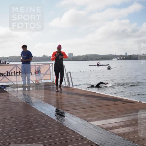 17.08.2025 - KN Förde Triathlon 2025 KatJ http://msf.ph/oto/8576501 17.08.2025 09:13:36 Schwimmen 138, 148, 151, 135, 138, 148, 198 meine-sportfotos.de