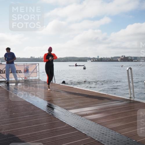 17.08.2025 - KN Förde Triathlon 2025 KatJ http://msf.ph/oto/8576503 17.08.2025 09:13:37 Schwimmen 138, 148, 151, 138, 148, 198 meine-sportfotos.de
