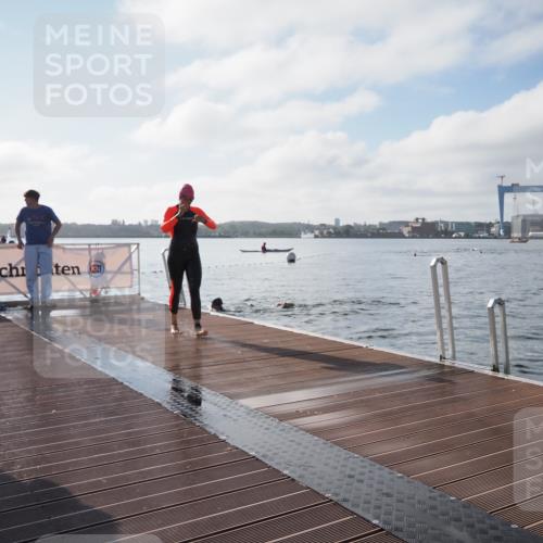 17.08.2025 - KN Förde Triathlon 2025 KatJ http://msf.ph/oto/8576507 17.08.2025 09:13:37 Schwimmen 138, 148, 151, 138, 148, 198 meine-sportfotos.de
