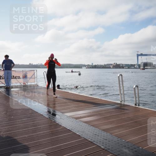 17.08.2025 - KN Förde Triathlon 2025 KatJ http://msf.ph/oto/8576509 17.08.2025 09:13:37 Schwimmen 138, 148, 151, 138, 148, 198 meine-sportfotos.de