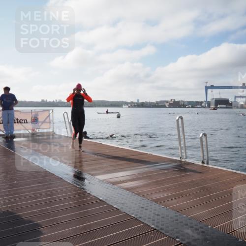17.08.2025 - KN Förde Triathlon 2025 KatJ http://msf.ph/oto/8576511 17.08.2025 09:13:38 Schwimmen 138, 148, 151, 138, 148, 151 meine-sportfotos.de