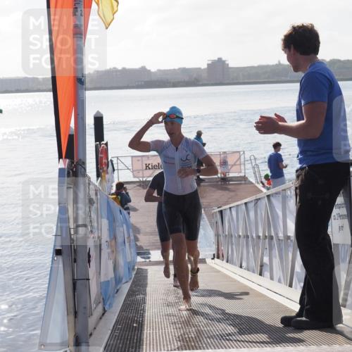 17.08.2025 - KN Förde Triathlon 2025 MichiJ http://msf.ph/oto/8576542 17.08.2025 09:10:35 Schwimmen 105, 114, 119, 253, 105, 113, 121, 253 meine-sportfotos.de