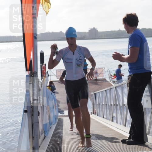 17.08.2025 - KN Förde Triathlon 2025 MichiJ http://msf.ph/oto/8576551 17.08.2025 09:10:35 Schwimmen 105, 114, 119, 253, 105, 113, 121, 253 meine-sportfotos.de