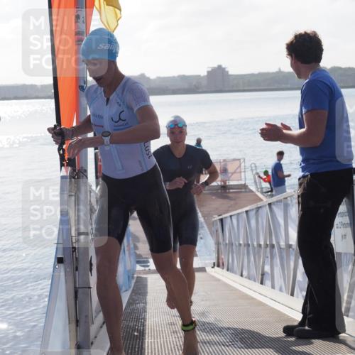 17.08.2025 - KN Förde Triathlon 2025 MichiJ http://msf.ph/oto/8576559 17.08.2025 09:10:36 Schwimmen 105, 114, 119, 253, 105, 113, 121, 253 meine-sportfotos.de