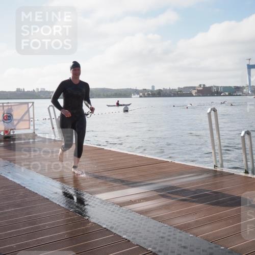 17.08.2025 - KN Förde Triathlon 2025 KatJ http://msf.ph/oto/8576562 17.08.2025 09:13:45 Schwimmen 138, 151, 138, 151 meine-sportfotos.de
