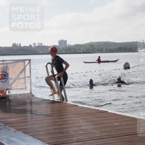 17.08.2025 - KN Förde Triathlon 2025 KatJ http://msf.ph/oto/8576570 17.08.2025 09:14:28 Schwimmen 140, 140 meine-sportfotos.de