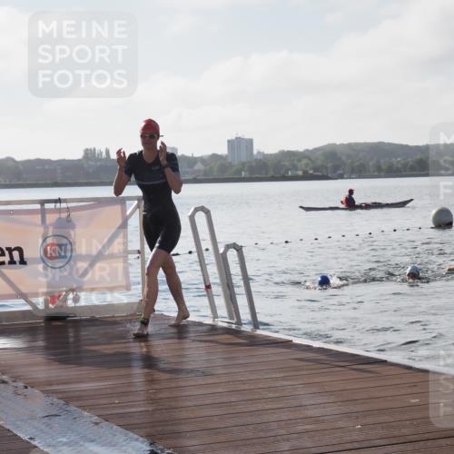 17.08.2025 - KN Förde Triathlon 2025 KatJ http://msf.ph/oto/8576579 17.08.2025 09:14:29 Schwimmen 140, 140 meine-sportfotos.de