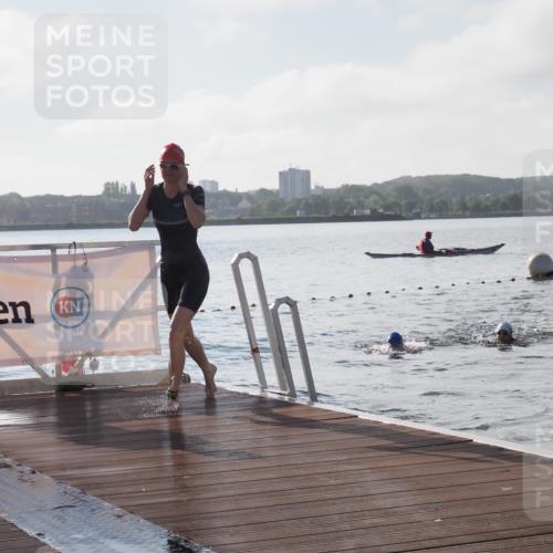 17.08.2025 - KN Förde Triathlon 2025 KatJ http://msf.ph/oto/8576581 17.08.2025 09:14:29 Schwimmen 140, 140 meine-sportfotos.de