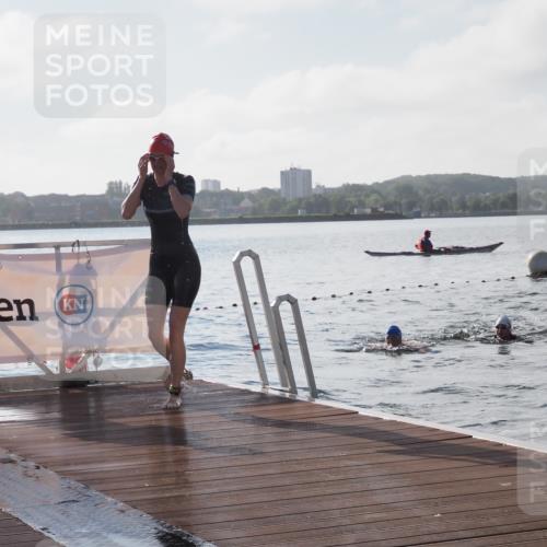 17.08.2025 - KN Förde Triathlon 2025 KatJ http://msf.ph/oto/8576583 17.08.2025 09:14:30 Schwimmen 140, 140 meine-sportfotos.de